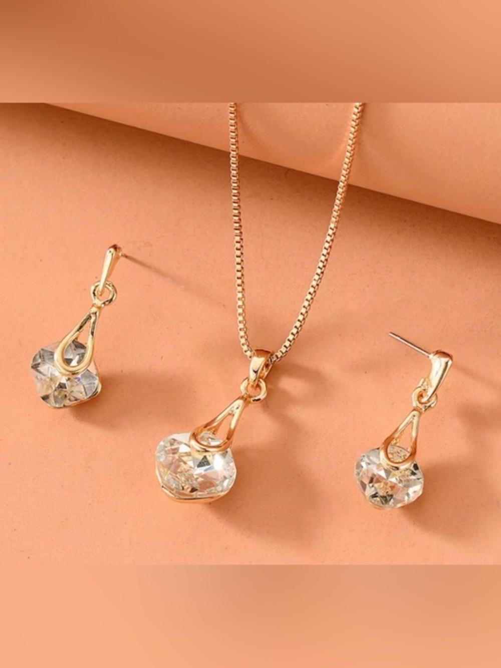 18K Gold Plated Crystal Pendant Necklace and Earring Set